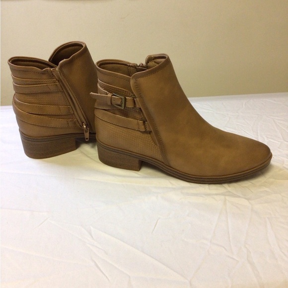 BareTraps Tan Ankle Booties with Low Heel and Side Detail - Picture 5 of 8